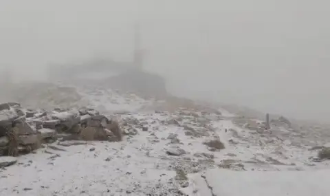 It is snowing on Musala too VIDEO  - 1