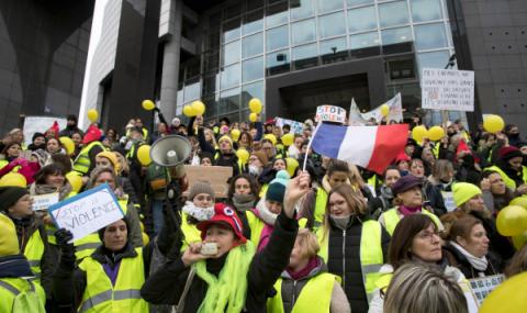 Франция се готви за нови мащабни протести - 1