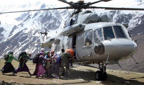 Хеликоптер се разби в Непал. Загина министърът на туризма - 1