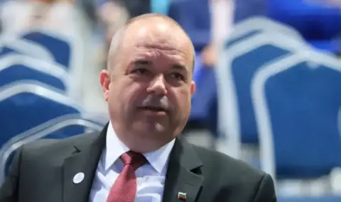 Иван Анчев пред ФАКТИ: Докато Русия не бъде поставена на колене и обградена с бодлива тел, мир в Европа няма да има - 1