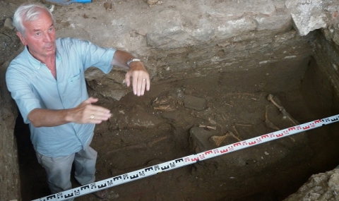 Откриха жертвен овен в гробница на остров Св. Иван - 1