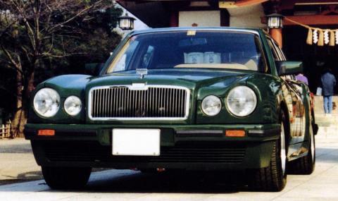 Японци превръщат стара S-Klasse в Bentley - 1