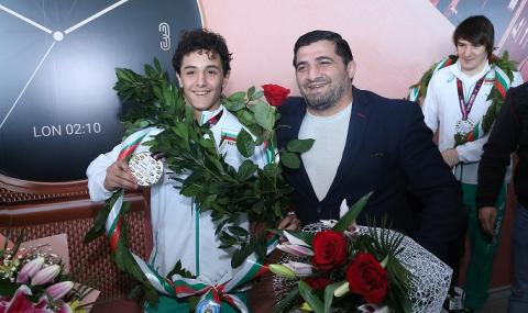 Армен Назарян е много горд със сина си - 1