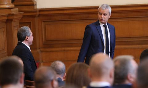 Костадин Костадинов съобщи за задържани над 30 български граждани в Гърция и заплаши с "ответни действия" - 1