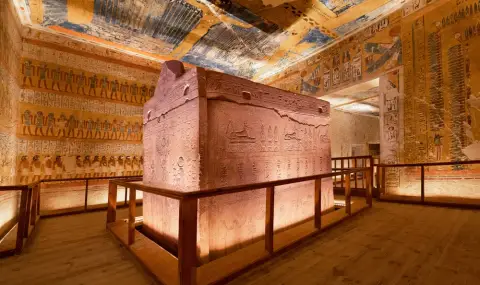 Откриха саркофаг на повече от 2600 години при строителството на болница в Египет - 1