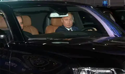 The 15 upgrades to Putin's limousine  - 1