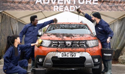 Dacia откри първата в света „кална автомивка“ - 1