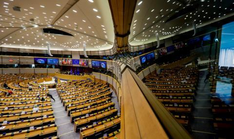 Евродепутатите ще гласуват поправки в проекторезолюцията за България - 1