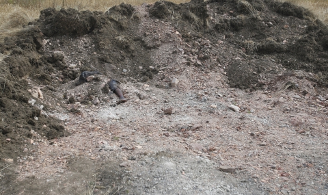 Телата от масовите гробове край Донецк са вече близо 400 - 1