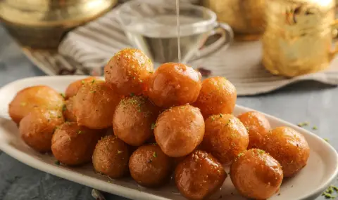 Рецепта на деня: Локумадес - сиропирани понички по гръцки - 1