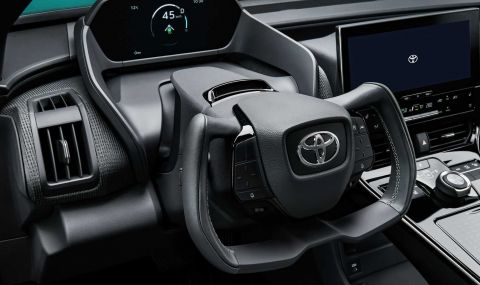 Новата електрическа Toyota с волан като при Tesla - 1