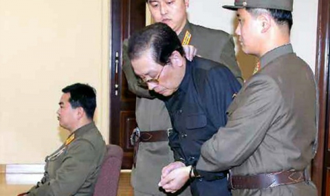 Чичото на севернокорейския лидер екзекутиран за &quot;предателство&quot; - 1