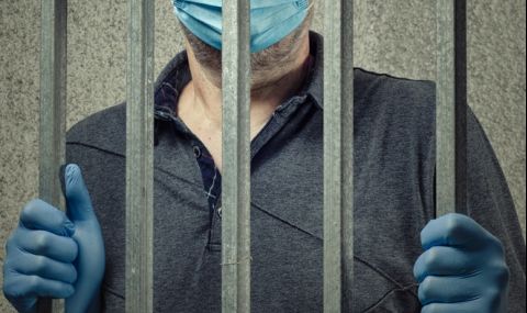 Хванаха убиец след 20 г. издирване, бил без маска в магазин - 1