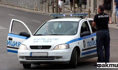 Полиция гони пернишки джигит из София - 1