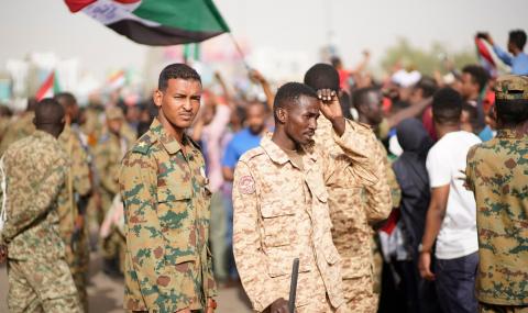 Преврат в Судан! Армията свали президента - 1