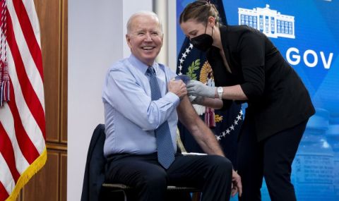 Байдън след втората бустерна доза: COVID-19 вече не контролира живота ни - 1