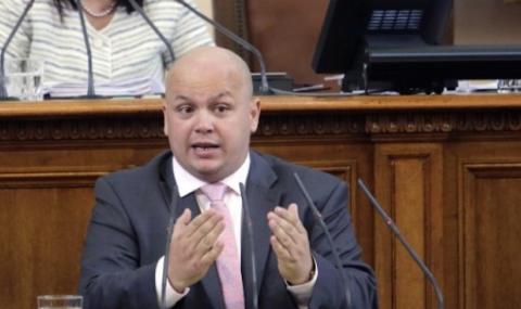 Червени войни: Защо в БСП се обиждат на „подлоги", "мишоци" и "маймуни" - 1