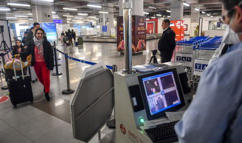 Турска гражданка опита да мине през македонско летище с български паспорт - 1