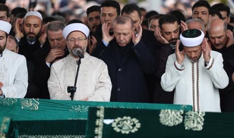 Ердоган откачи: Макрон цели да се разправи с исляма и мюсюлманите! - 1