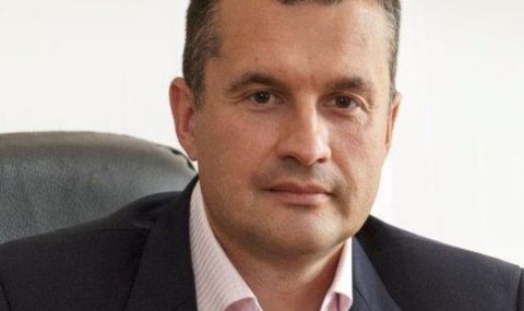 Калоян Методиев: Бойко Борисов начело на външната комисия в парламента? Истина е   - 1