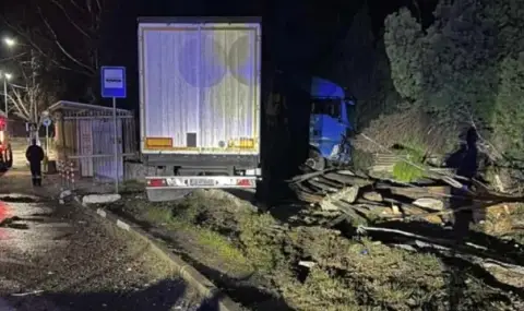 Шофьор на тир с близо 2 промила предизвика тежка катастрофа в Каспичан - 1