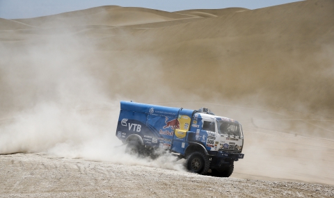 Руски екипаж спечели 9-ия етап при камионите на рали „Дакар“ - 1