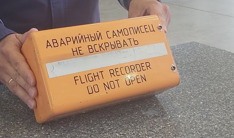 Изпращат черната кутия на катастрофиралия МиГ-29 в Русия - 1