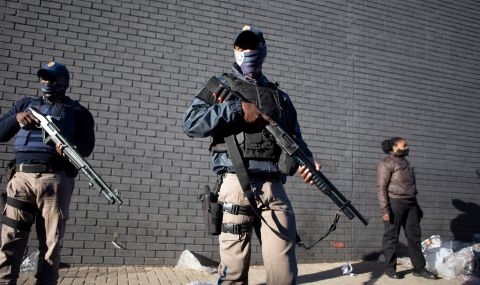 Безредици в Южна Африка, десетки са убити - 1
