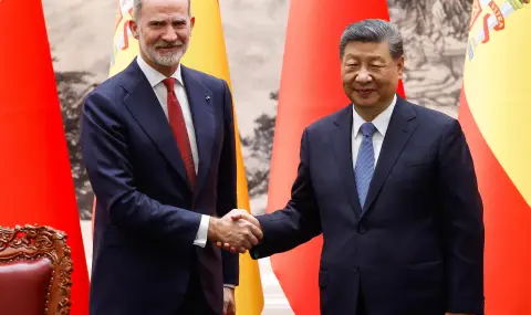 Xi Jinping and King Felipe VI Discuss Strategic Cooperation Between China and Spain - 1