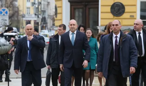 Битка за бъдещето на България! Обръщението на Румен Радев, в което обяви, че ще депозира оставката си като президент