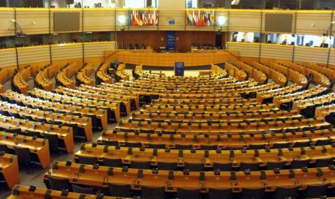 В пленарната зала на Европейския парламент в Брюксел започна 578-ата пленарна сесия на Асамблеята на ЕИСК - 1