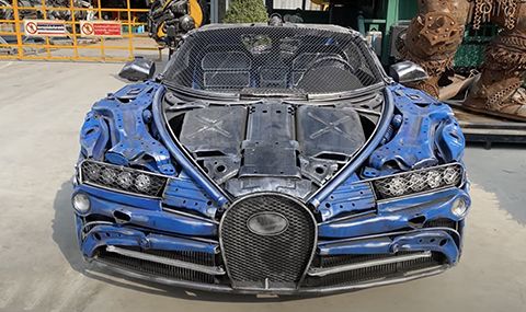 Bugatti Chiron, направено от... скрап (ВИДЕО) - 1