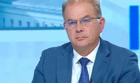 Радомир Чолаков: Киселова, с подкрепата на политическите сили в парламента, каза на Радев "няма да направиш криза" - 1