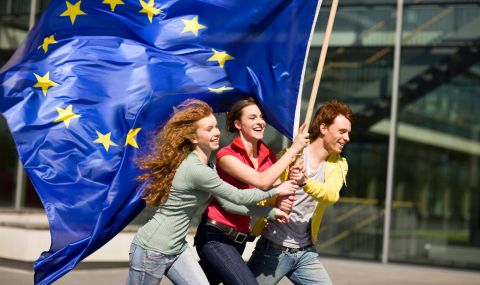 Урсула фон дер Лайен: Нека всички европейци заявят в каква Европа искат да живеят - 1