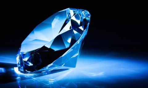 Рядък син диамант беше продаден за почти 44 млн. долара (ВИДЕО) - 1