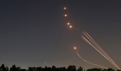 Сирия твърди, че е свалила израелски ракети, изстреляни по позиции на "Хизбула" - 1