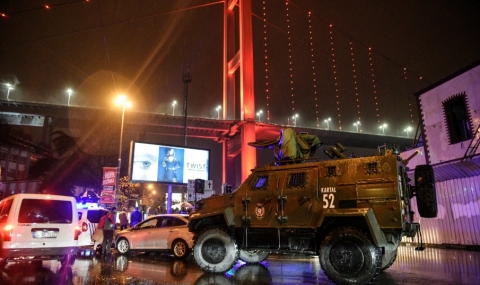 Терористите в Истанбул били двама - 1