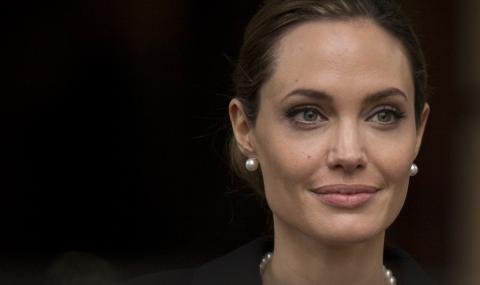 Анджелина Джоли е била приета в болница - 1