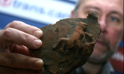 Откриха ранен паметник на тракийския култ към конника - 1