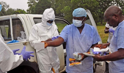 Френският президент ще посети засегнатата от ебола Гвинея - 1