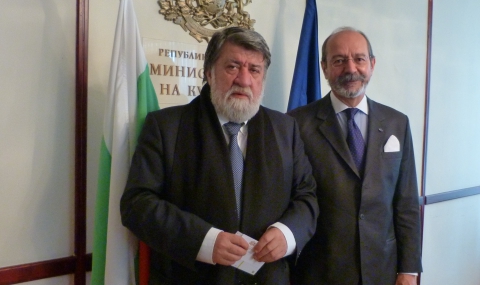Вежди Рашидов договори откриване на Български културен институт в Испания - 1