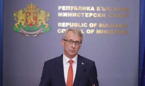 Премиерът Николай Денков се похвали, че  България се е отлепила от "корупционното дъно" - 1