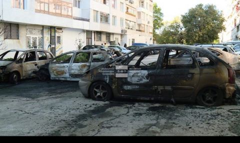 Пет автомобила изгоряха на варненски паркинг - 1