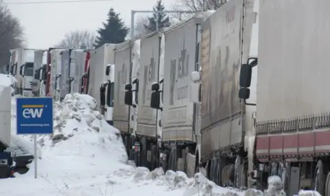 Тапа на Прохода на Републиката след катастрофа с автобус - 1