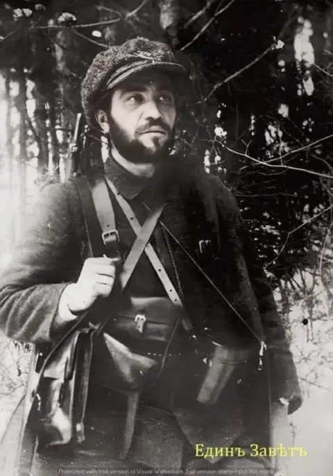 На 6 август 1925 г. Kрай Горна Драчевица е убит роденият в Берковица воевода Петър Станчев