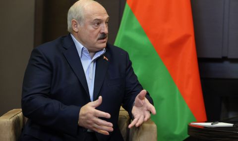 С какво ходи облечен Лукашенко - 1