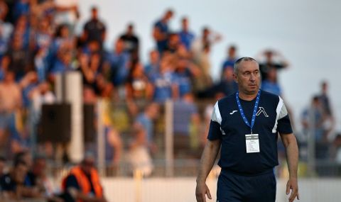 Стоилов отказва да приеме Левски за фаворит в реванша с ПАОК - 1