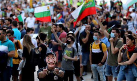 Датски журналист: В България протестите са много по-мирни, отколкото в Дания - 1