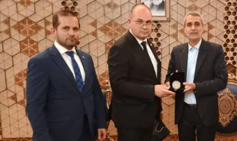 Делегация на "Възраждане" се завърна от Иран, където беше по покана на иранските власти (СНИМКИ) - 1