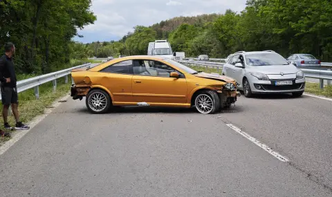 Шофьор предизвика катастрофа на пътя Казанлък – Мъглиж и избяга - 1